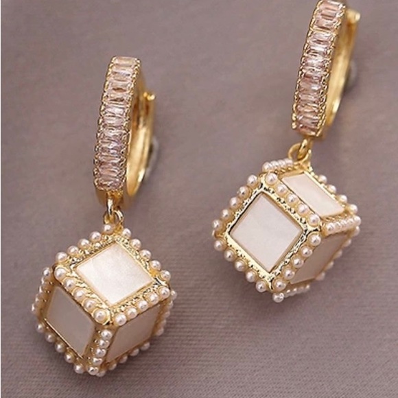 Three Dimensional Pearl Dice Dangle Drop Earrings - Picture 9 of 9